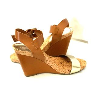 BCBGENERATION WEDGE SANDALS